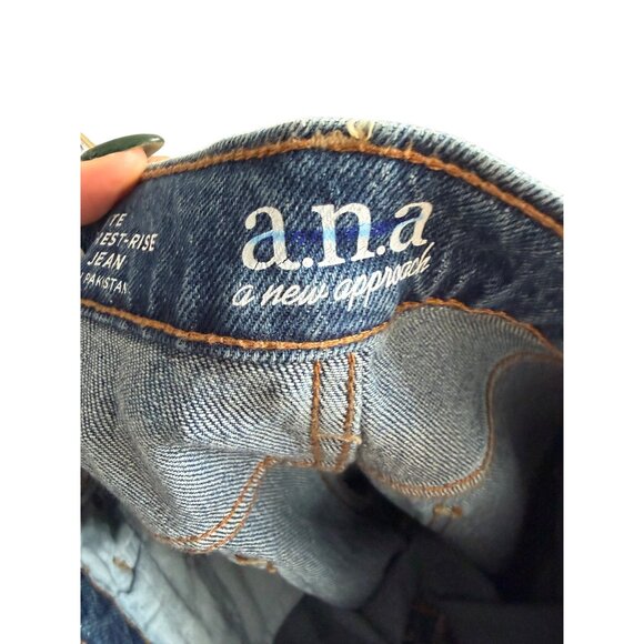 ANA Highest Rise Dad Medium Wash Jeans Size 2 Petite - Picture 7 of 8